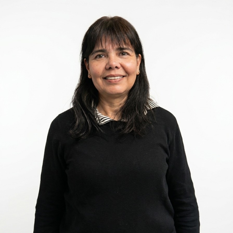 Mirta Manzur